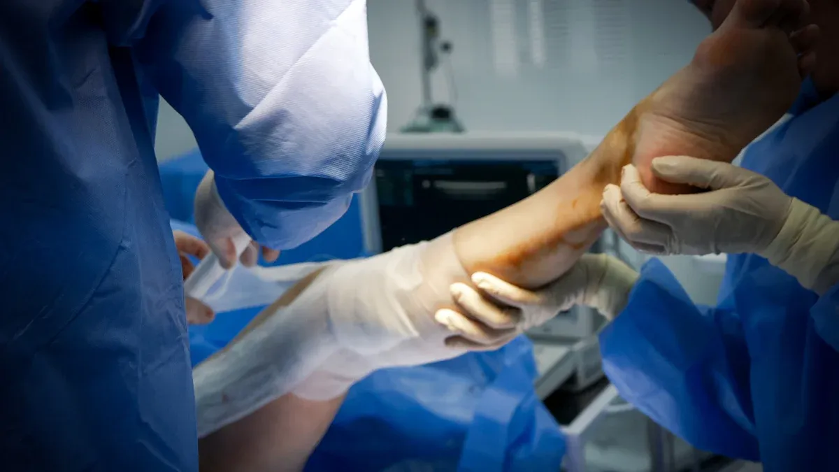 Quick-Reference Checklist for Dressing for Wounds